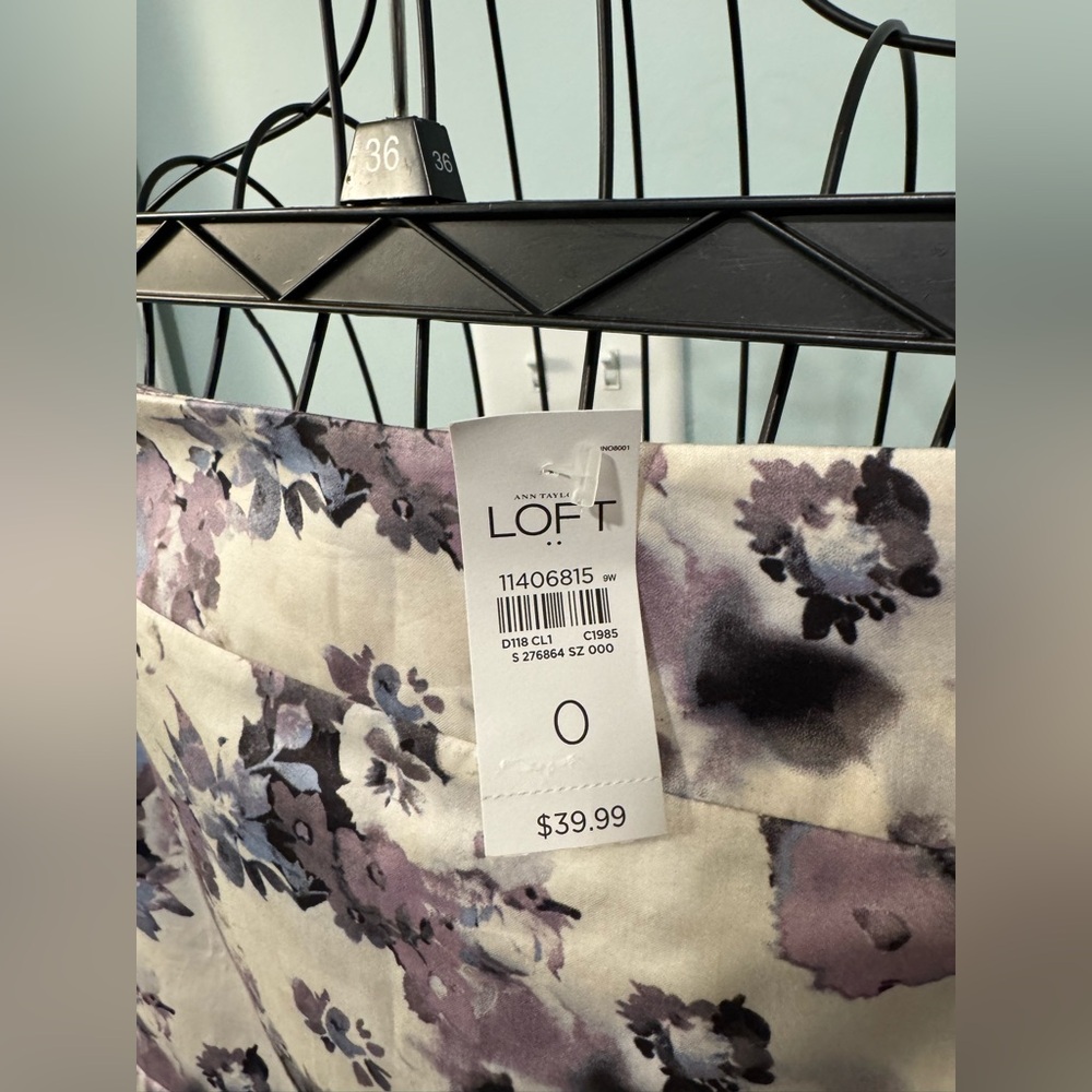 New Ann Taylor Loft Cream Purple Floral Women’s Misses Mini Skirt Size 0 - Picture 4 of 10